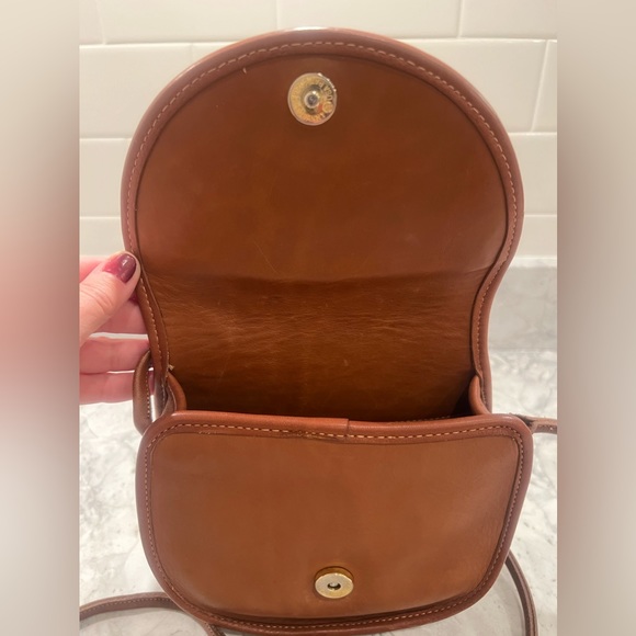 Coach Vintage Small Saddle Bag | Circa 1990 | Saddle Brown - Picture 5 of 12
